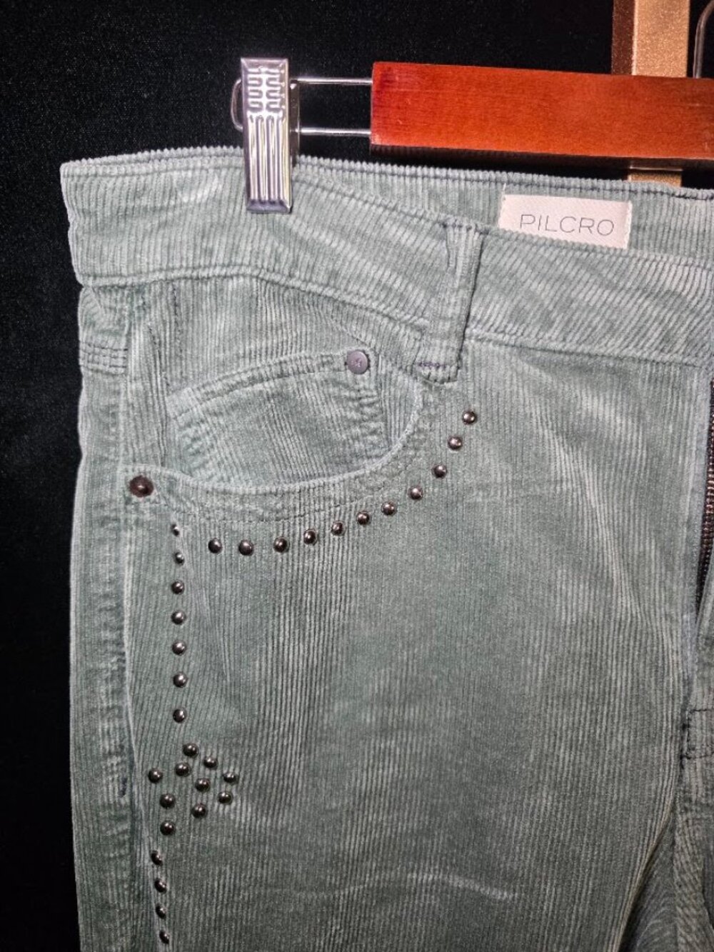 NWT Pilcro Essential Flare Mid-Rise Studded Corduroy Jeans in Moss 31 - Picture 4 of 10